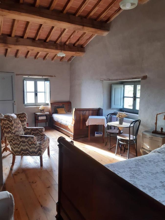 Borgo Cardaneto Bed and Breakfast Montone  Buitenkant foto