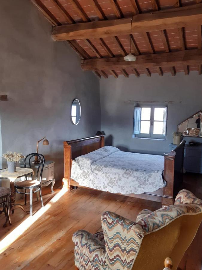 Borgo Cardaneto Bed and Breakfast Montone  Buitenkant foto