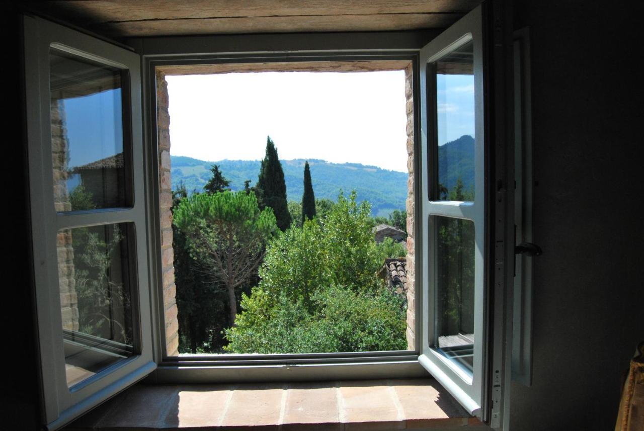 Borgo Cardaneto Bed and Breakfast Montone  Buitenkant foto