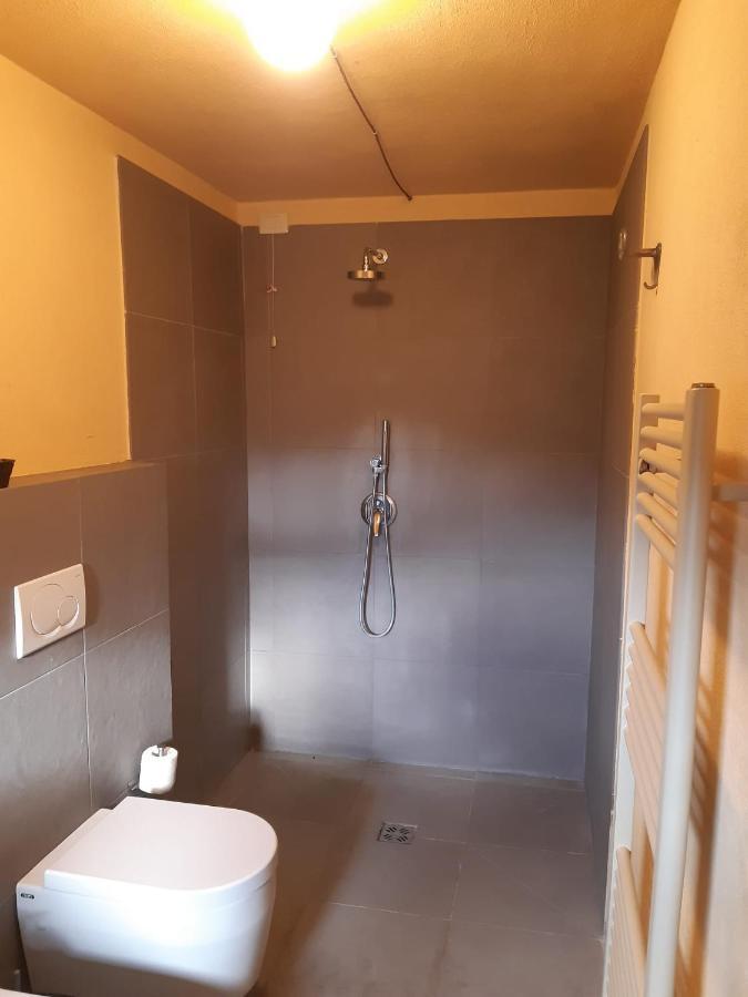 Borgo Cardaneto Bed and Breakfast Montone  Buitenkant foto