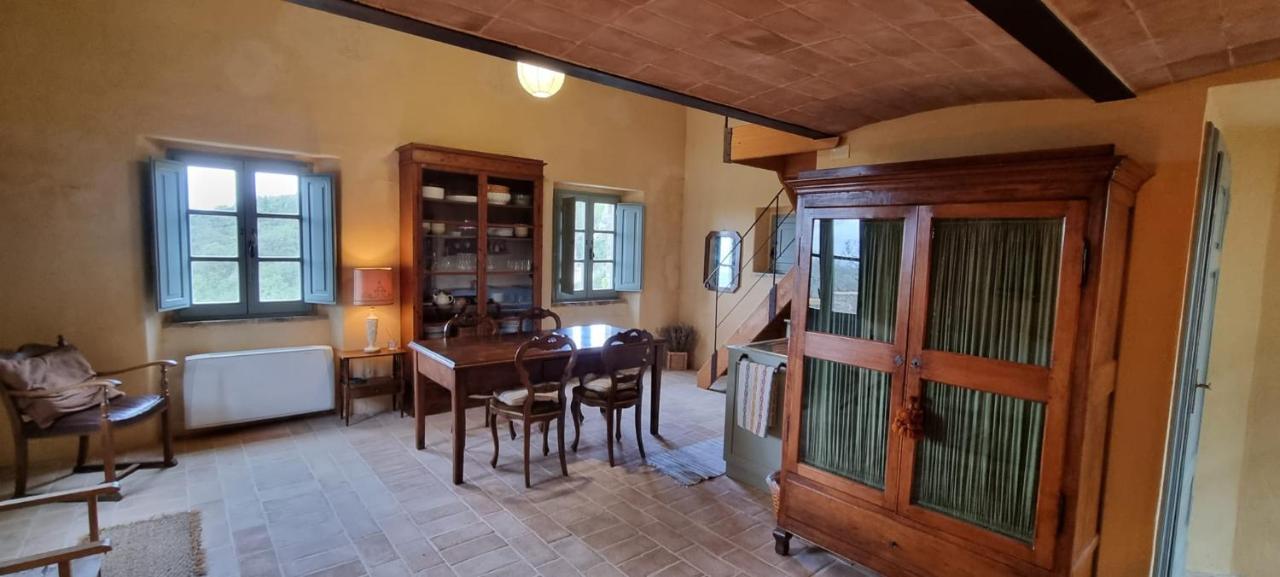 Borgo Cardaneto Bed and Breakfast Montone  Buitenkant foto