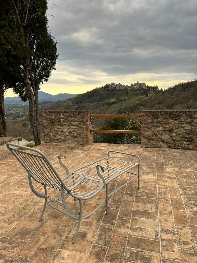 Borgo Cardaneto Bed and Breakfast Montone  Buitenkant foto