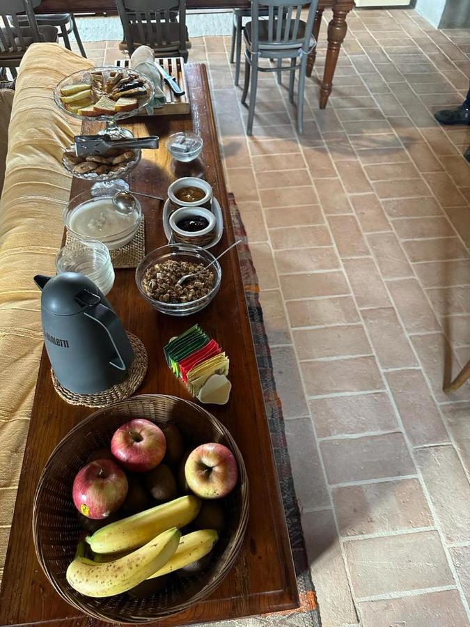Borgo Cardaneto Bed and Breakfast Montone  Buitenkant foto