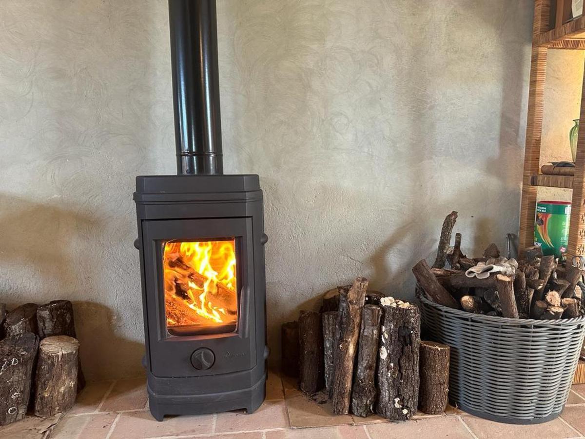 Borgo Cardaneto Bed and Breakfast Montone  Buitenkant foto