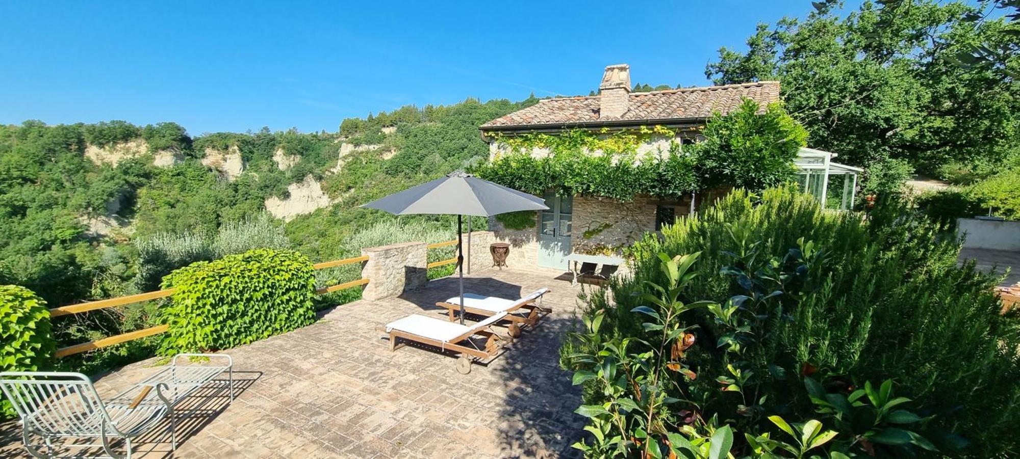 Borgo Cardaneto Bed and Breakfast Montone  Buitenkant foto